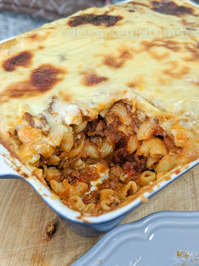 Cheesy Baked Macaroni with Meat Sauce