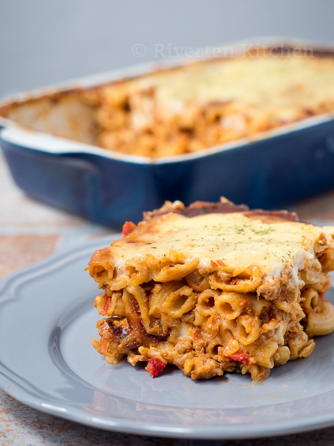 Cheesy Baked Macaroni with Meat Sauce Casserole