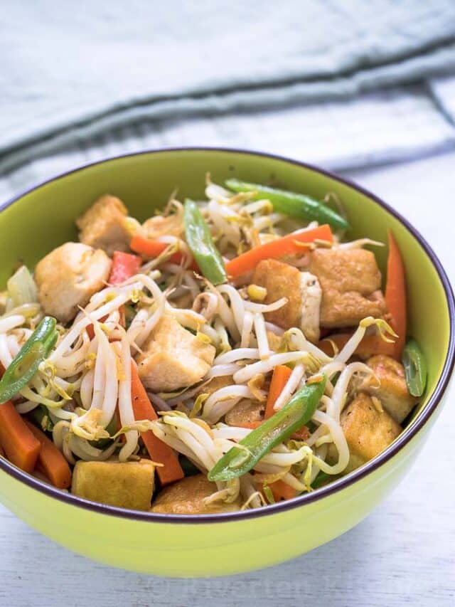 Stir-fried Bean Sprouts with Tofu (Ginisang Togue) - Riverten Kitchen