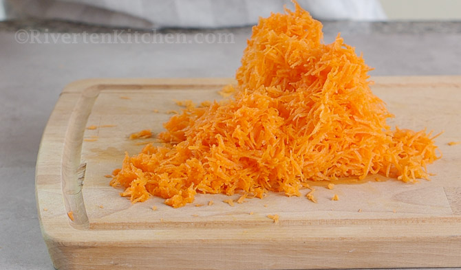 grated carrots photo