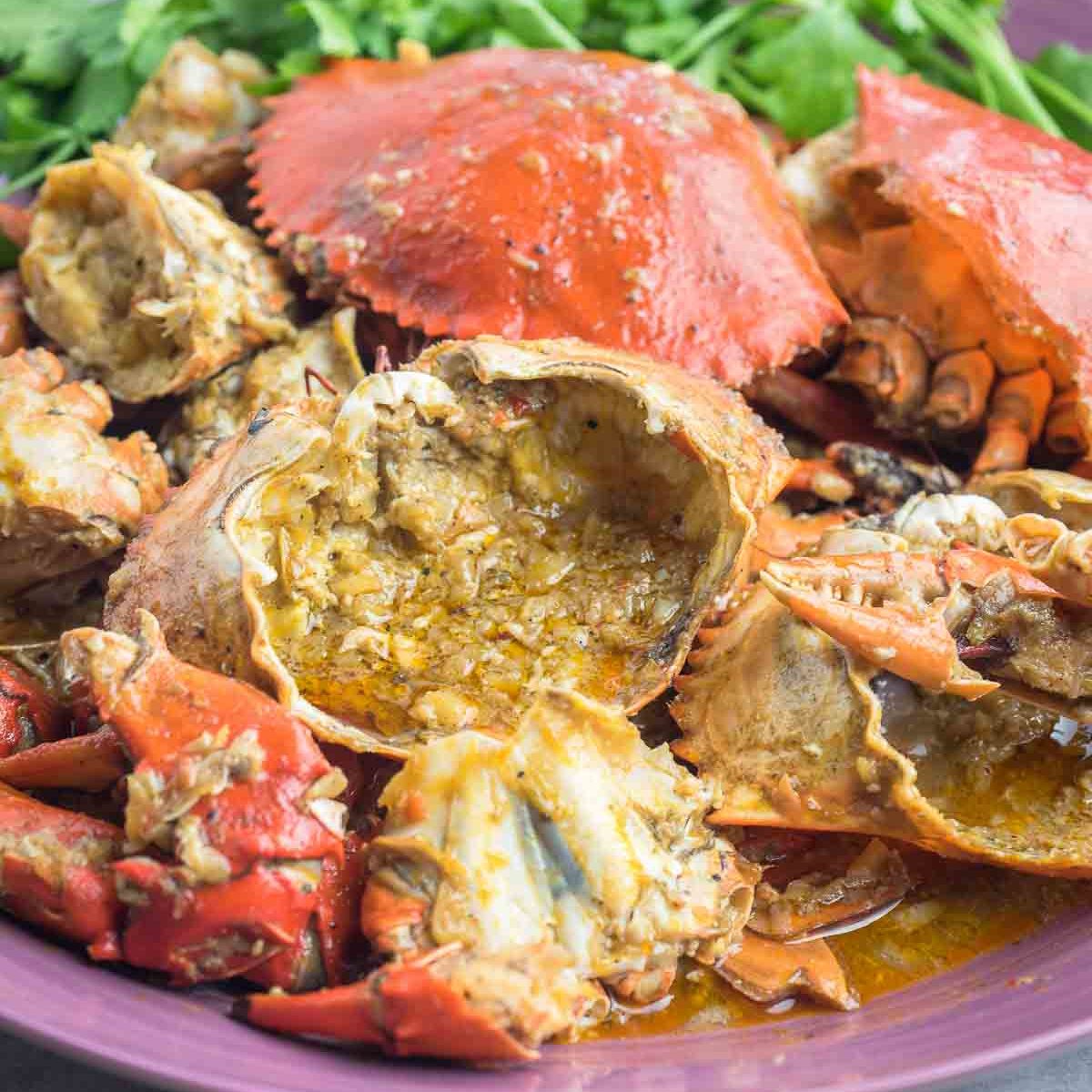 Garlic Butter Crab with Sweet Chili Sauce