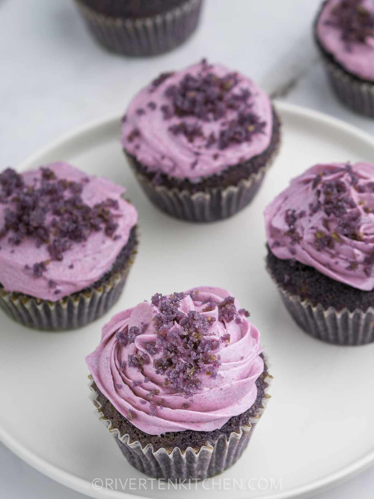 Moist and Fluffy Cupcakes with Ube Flavor
