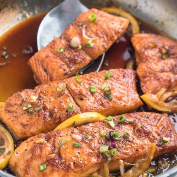 Pan-seared Salmon in Honey Garlic Sauce