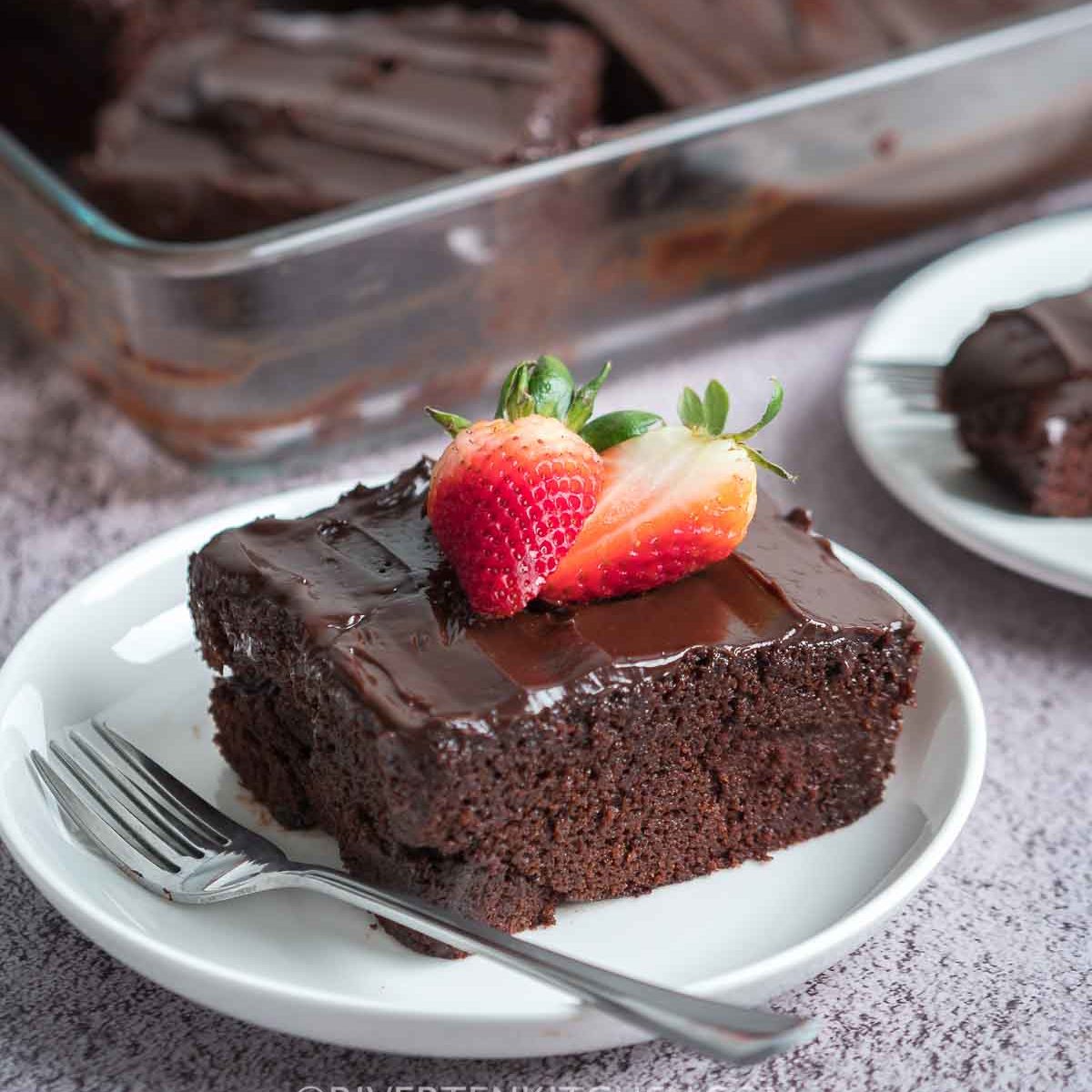Simple Moist Chocolate Cake (No Butter)