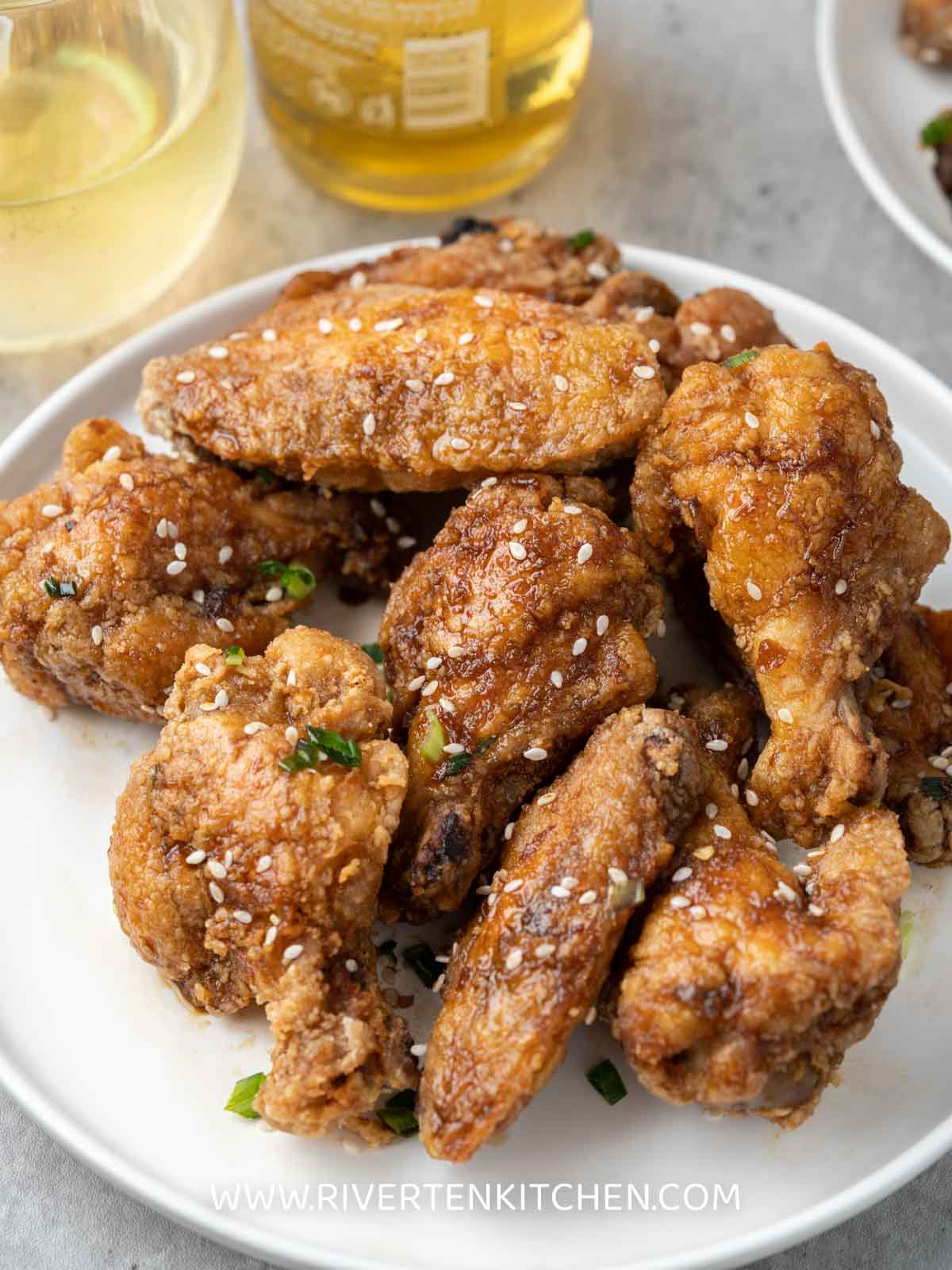 fried chicken wings with soy garlic sauce