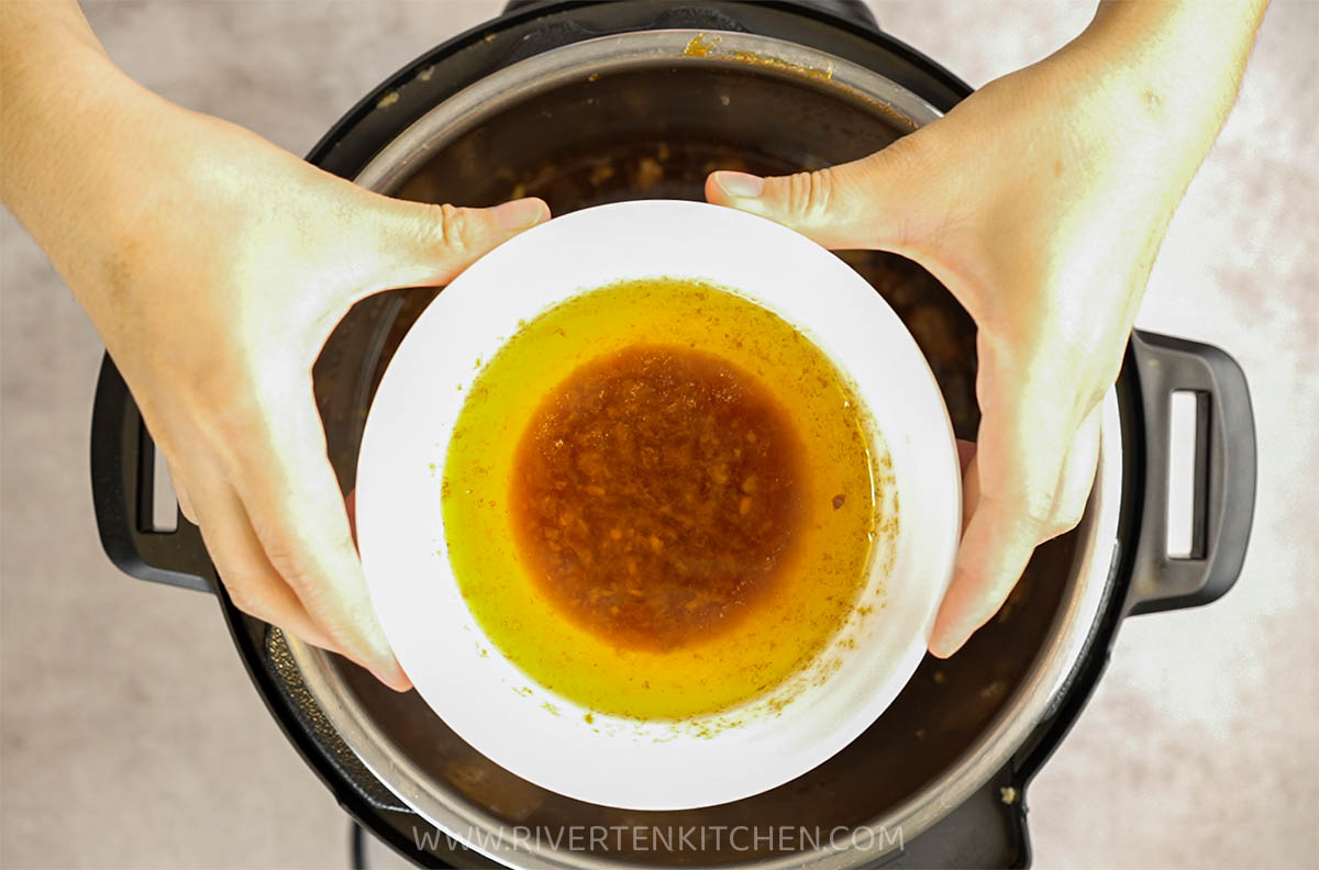 remove grease from a sauce