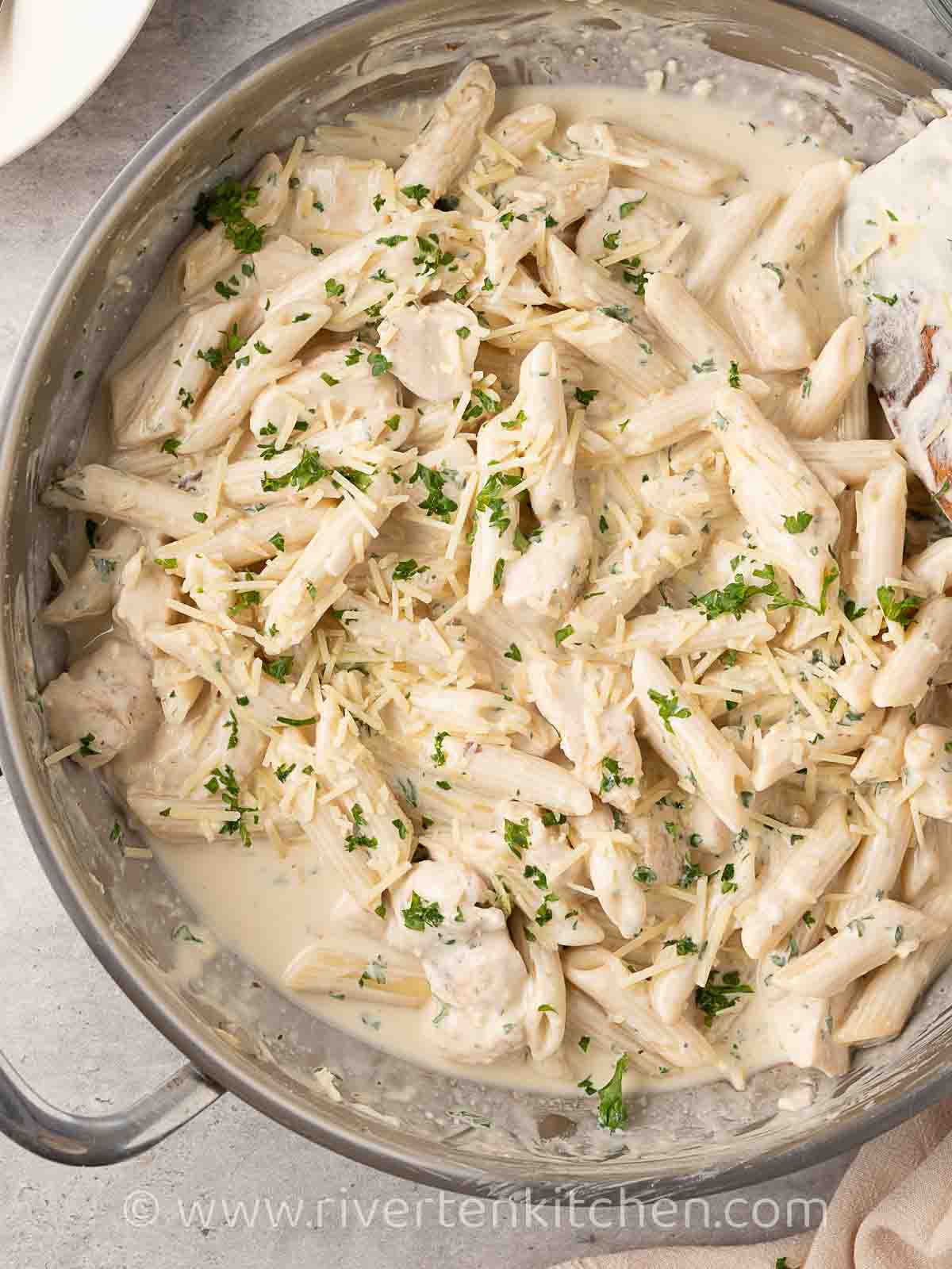 Penne with cream cheese sauce