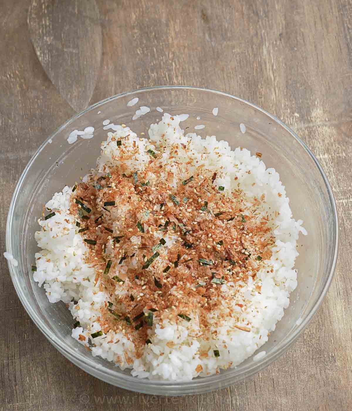 sushi rice with furikake and seaweed flakes